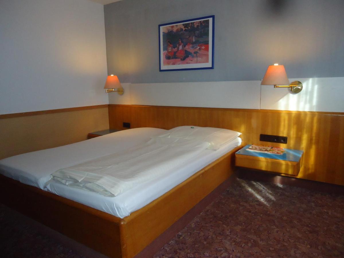 Enjoyhotel Garni Korntal Stuttgart B&B Exterior photo