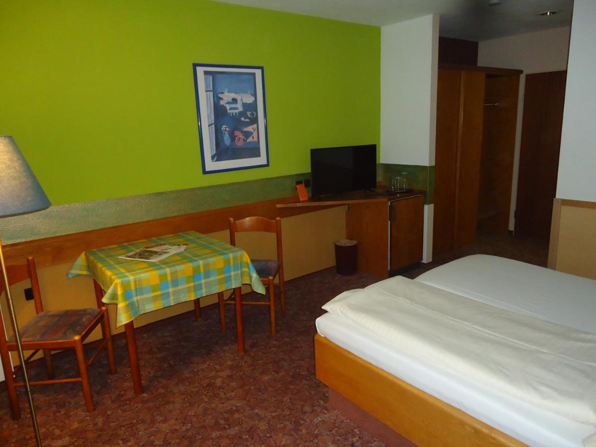 Enjoyhotel Garni Korntal Stuttgart B&B Exterior photo