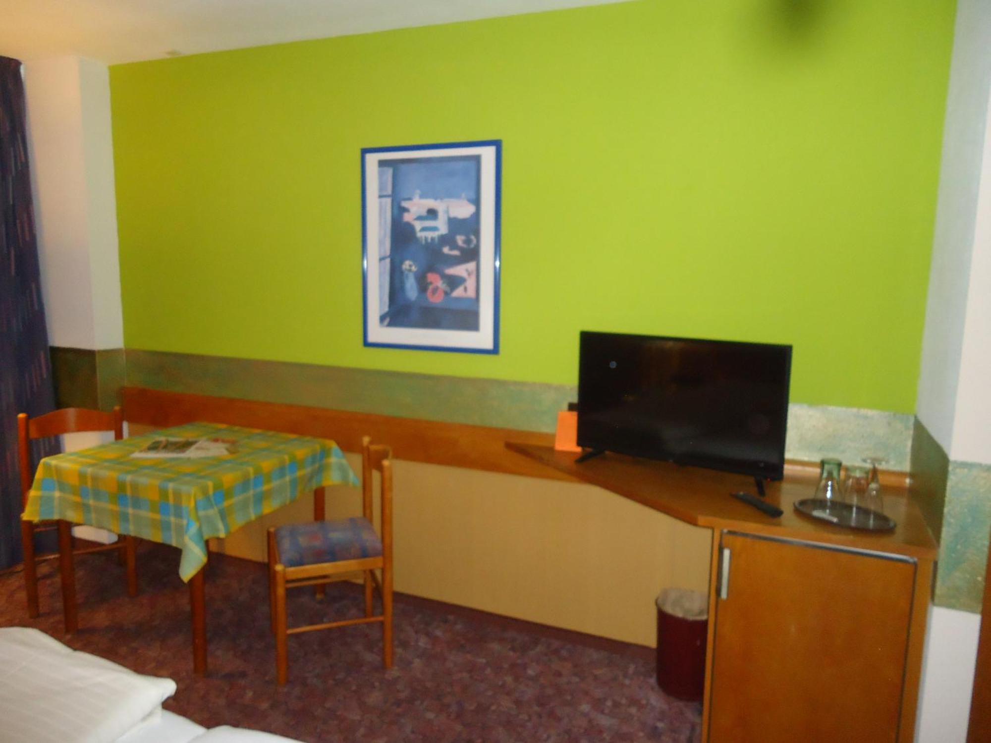 Enjoyhotel Garni Korntal Stuttgart B&B Exterior photo